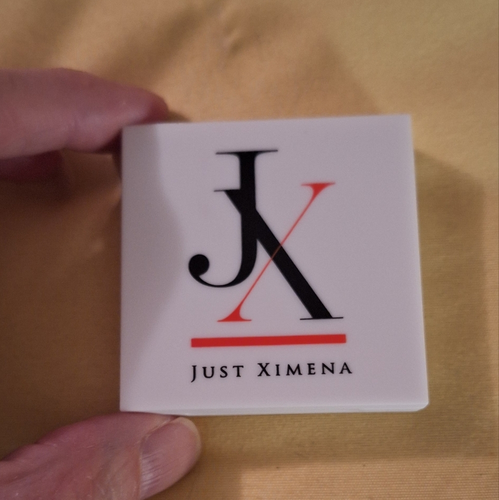Just Ximena Highlighter in Satin Sand